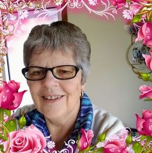 Meet your Posher, Karolyn